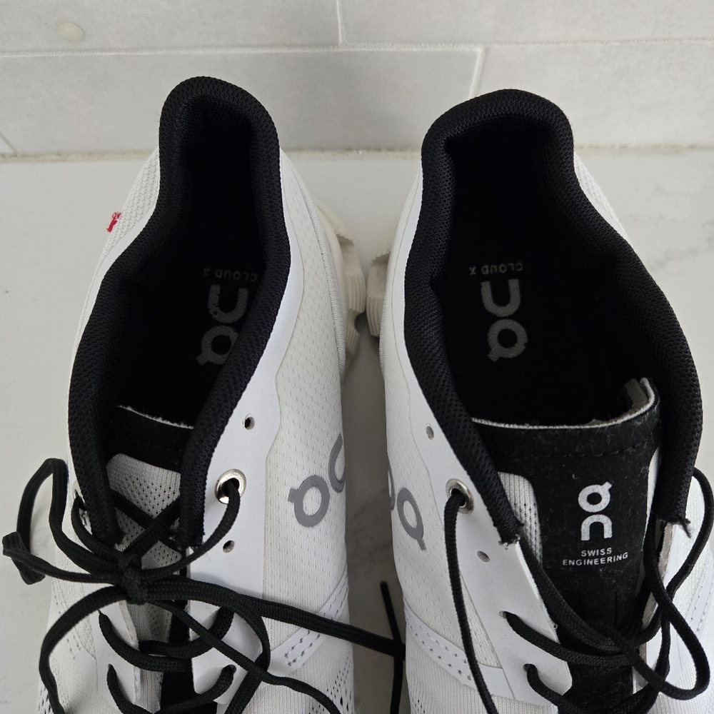 On Cloud X Athletic Running Shoe Men's Size 11 White Black - Picture 5 of 10